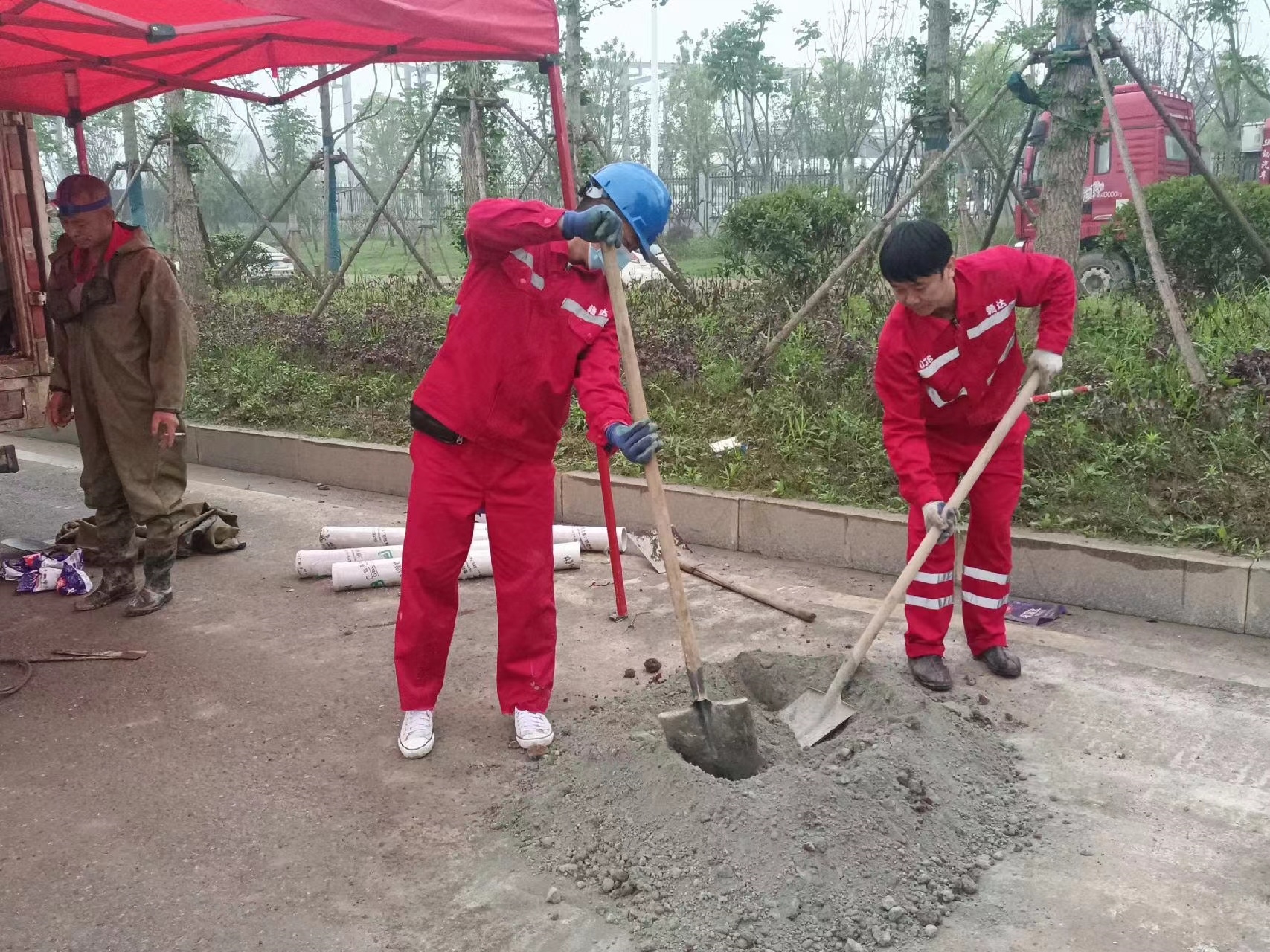 万安管道疏通哪家好】及时进行市政管道清淤